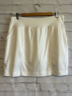 Page & Tuttle White Women's Mini Skirt